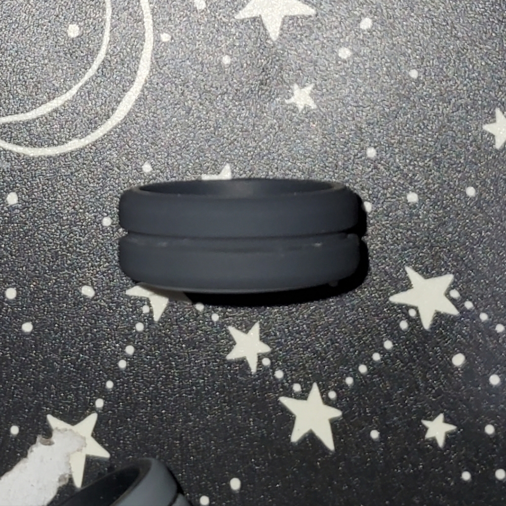 Men's silicone ring
